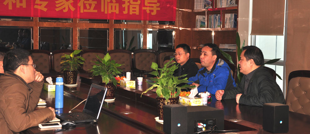 全國電磁計量技術(shù)委員會邵海明秘書長在湖南省計量檢測研究院李慶先副院長的陪同下，蒞臨銀河電氣指導(dǎo)工作