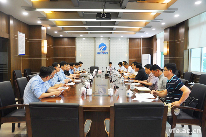 三方就協(xié)同創(chuàng)新展開討論，并達成合作協(xié)議